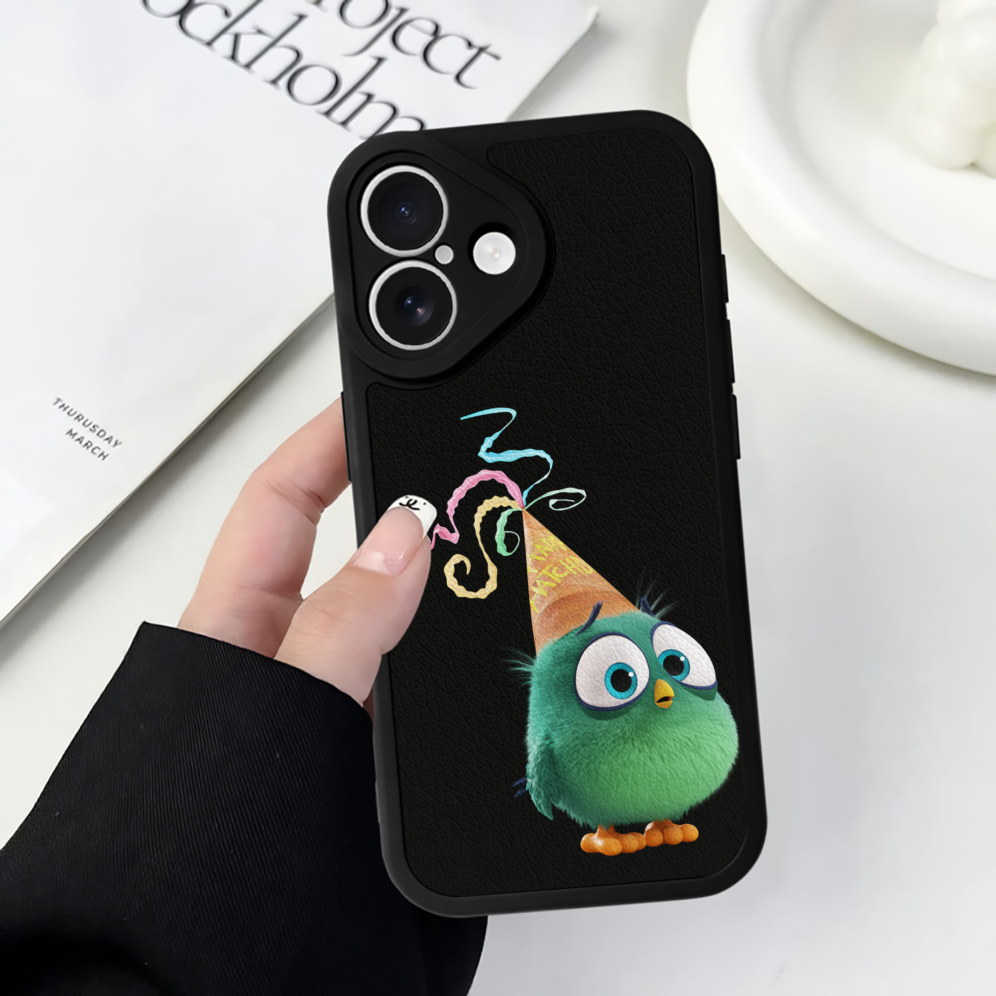 （画像用） Angry Birds アングリーバード 【iPhone 16シリーズ対応】シリコンスマホケース（レザー調） 材質：シリコン